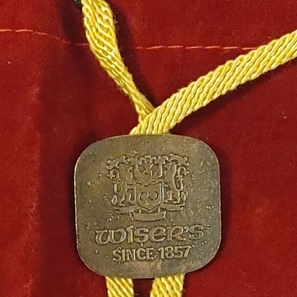 WISER'S Canadian Whisky BOTTLE BAG Red Velvet DRAWSTRING Bolo Charm Wisers 1857 - Picture 3 of 4